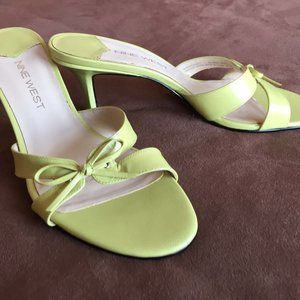 NINE WEST LIGHT GREEN LEATHER SLIDE SHOES NIB